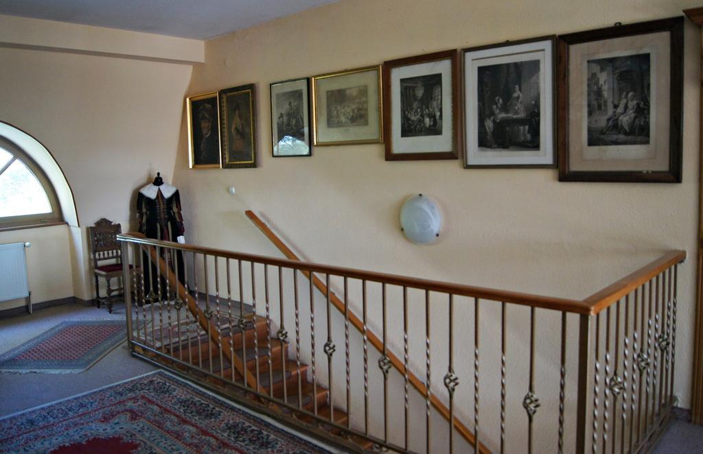 Dworek pod Herbem Gadkowice Bagian luar foto