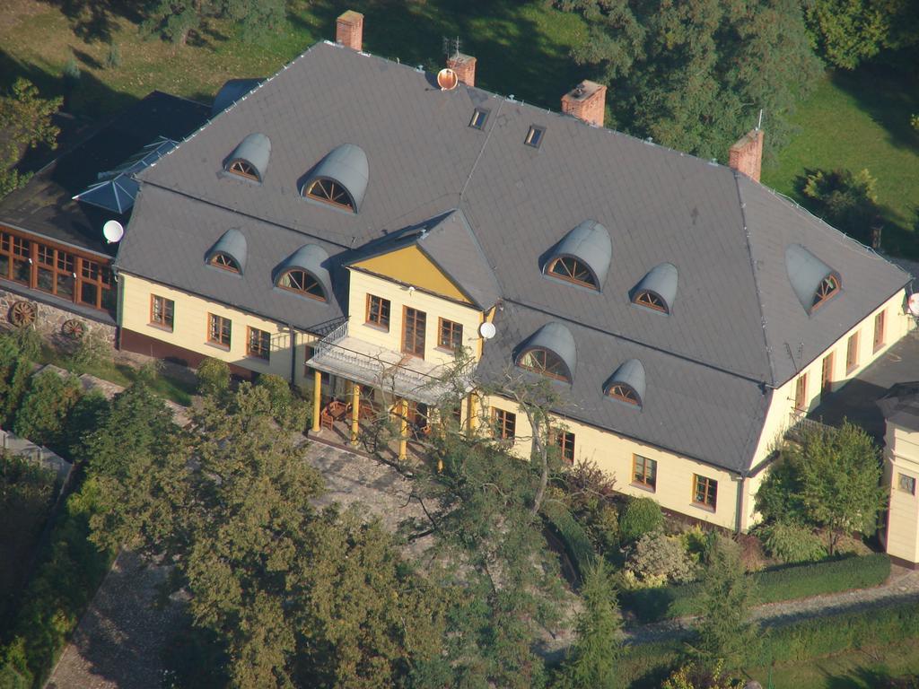 Dworek pod Herbem Gadkowice Bagian luar foto
